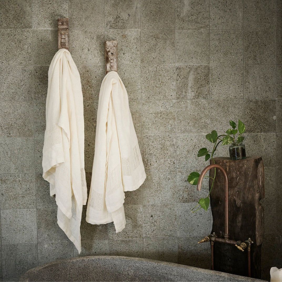 Towel/Throw Mayla Linen Ivory