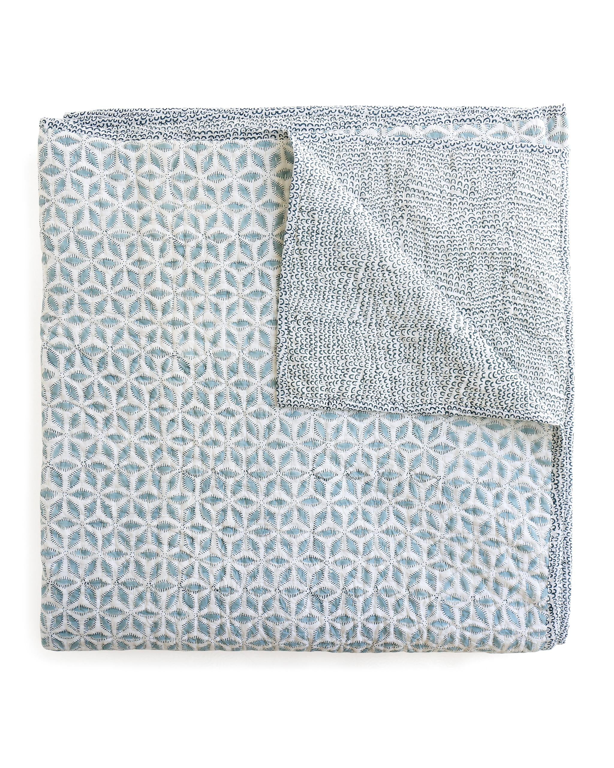 Throw Hanami Dusk Quilt