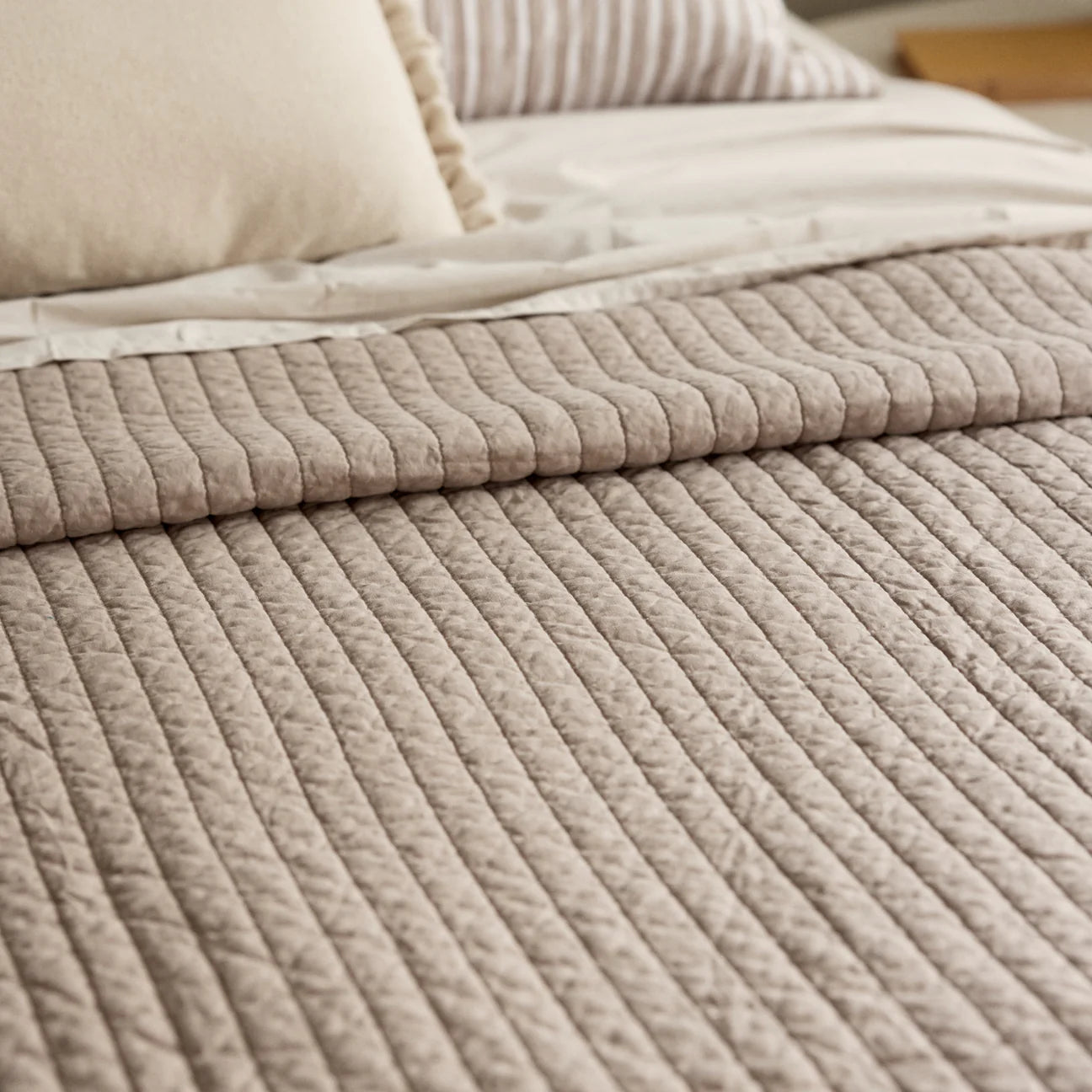 Quilt Sinclair Coffee Stripe 240x260