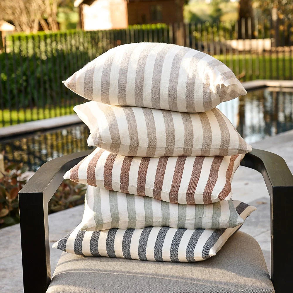 Cushion Outdoor Santi Wht/Navy 50cm