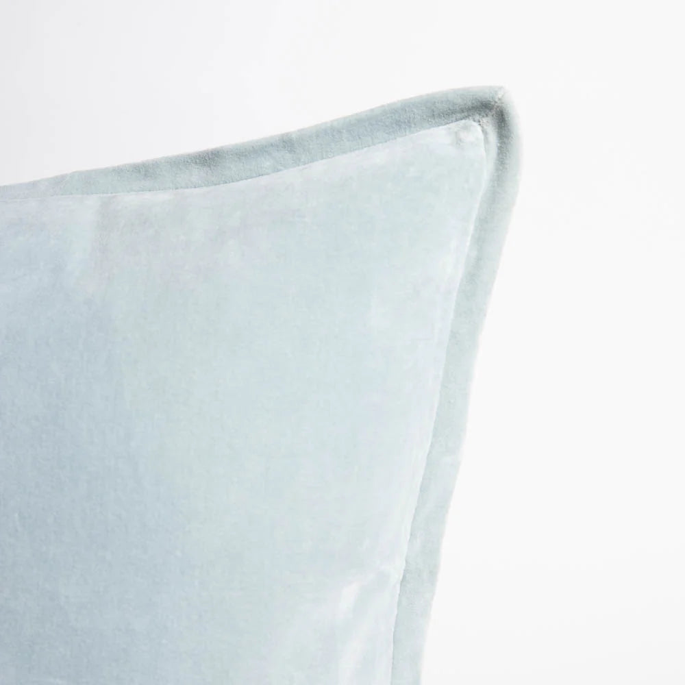 Cushion Evelyn Velvet Sky 40x60cm